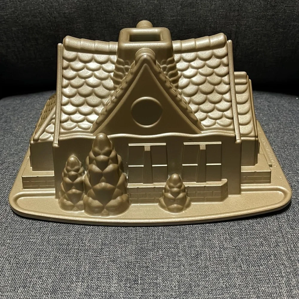 Nordic Ware Gingerbread Bundt Pan